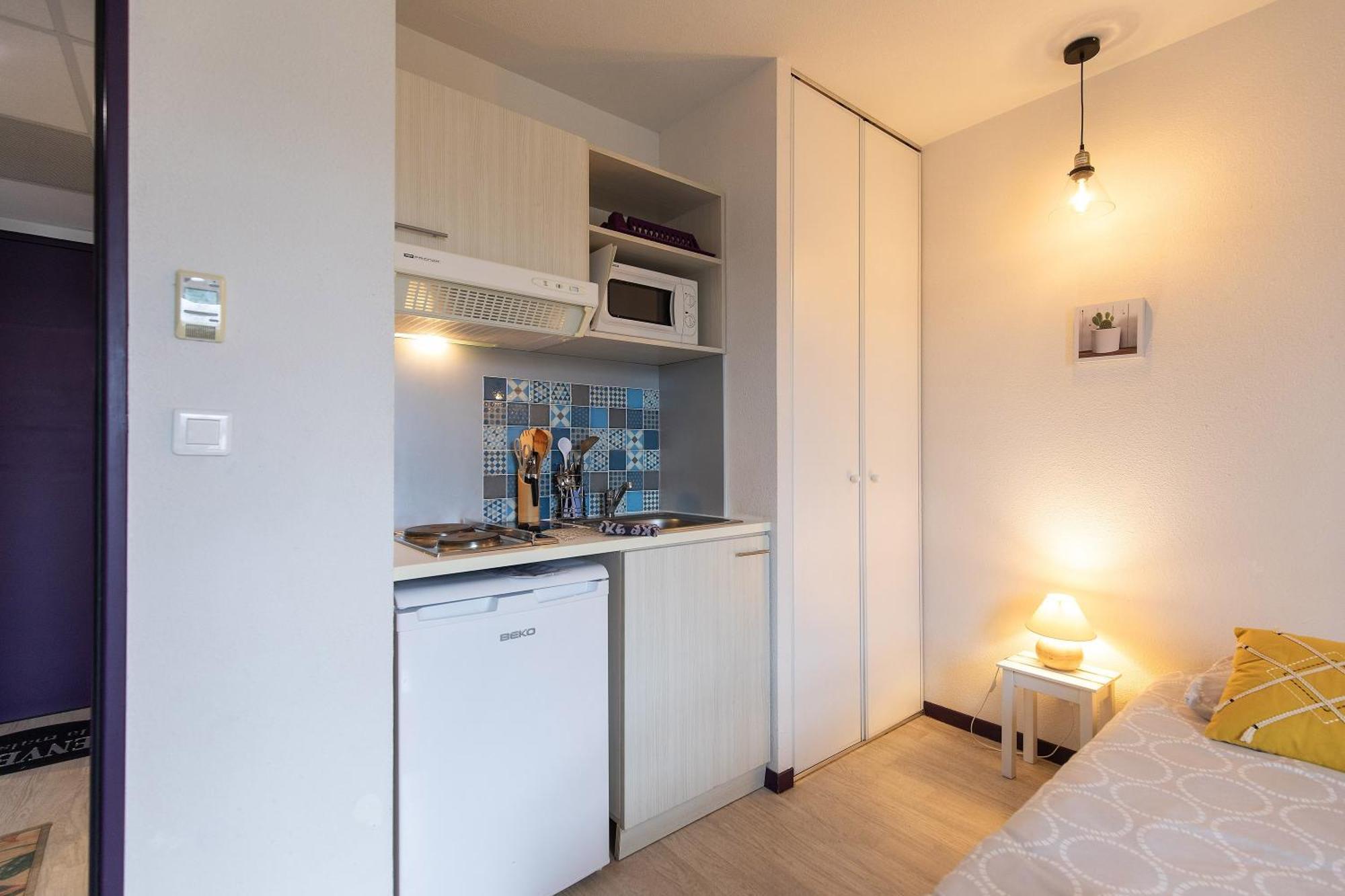 Tithome 1 - Gare, Centre Ville, Vue Montagne Et Chateau Lourdes Extérieur photo